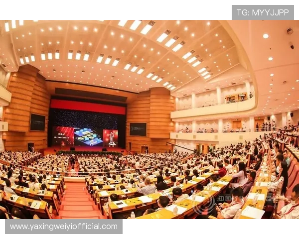 亚星网论坛：如何利用平台资源提升个人专业技能与行业影响力